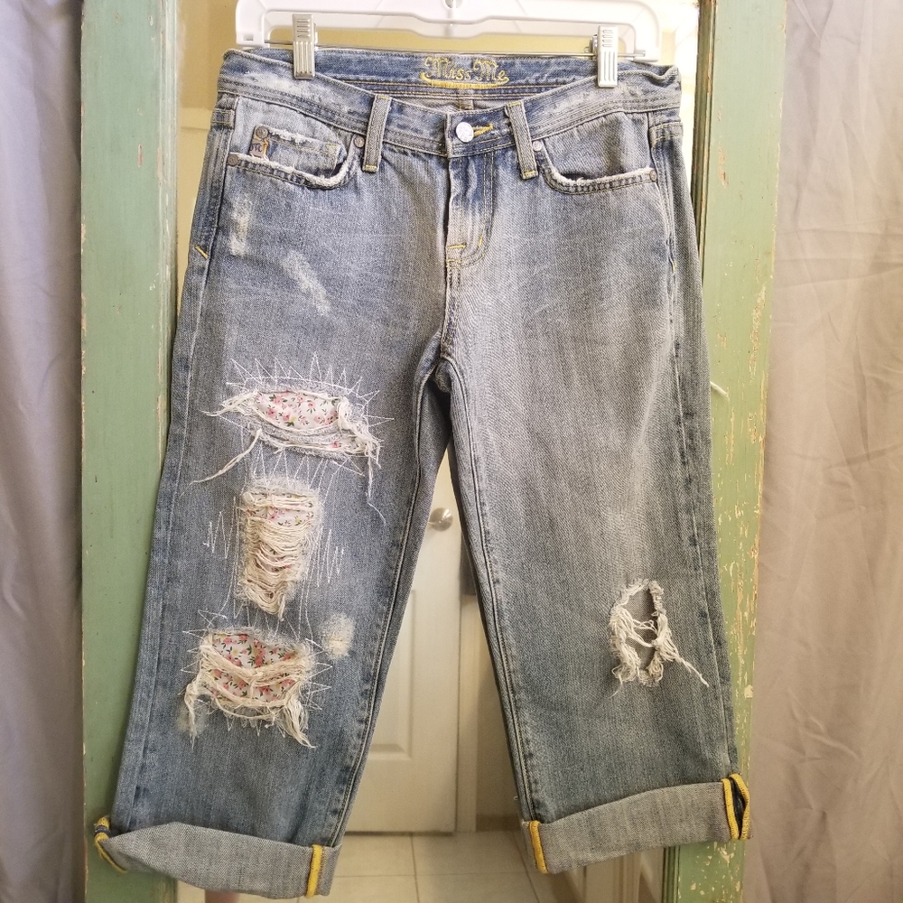 Miss Me patched distressed crop jeans